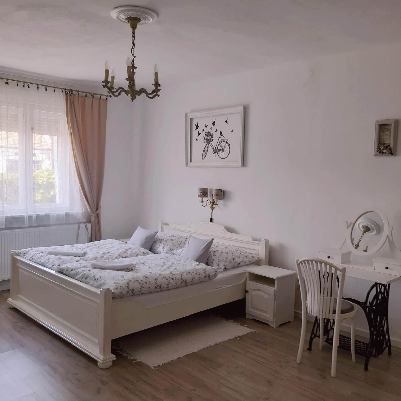 Edina Vintage Vendeghaz Apartment Mosonmagyaróvár Exterior foto